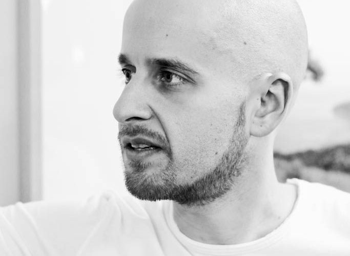Dmitry Dragilev Headshot